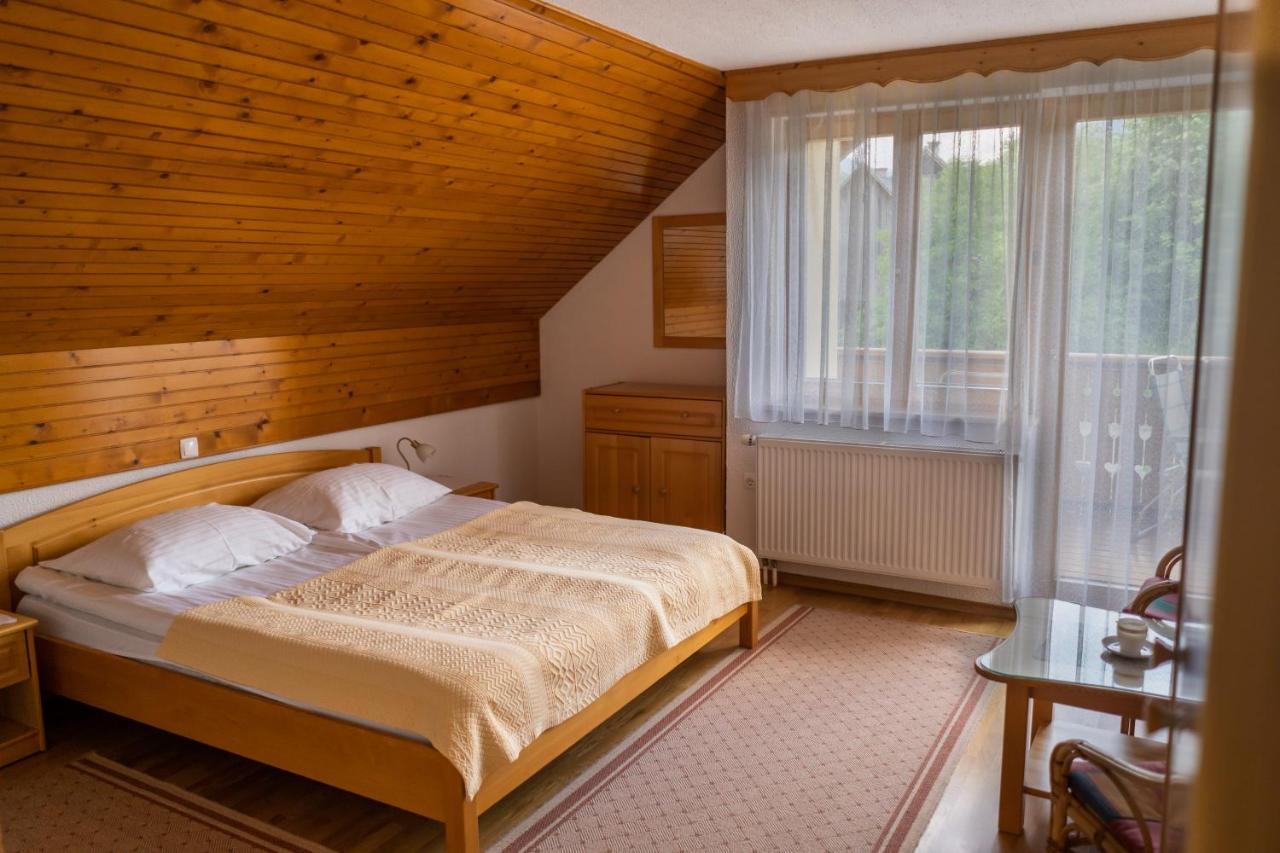 Apartma Pr Tavcarju ゴレンスカ地方 エクステリア 写真